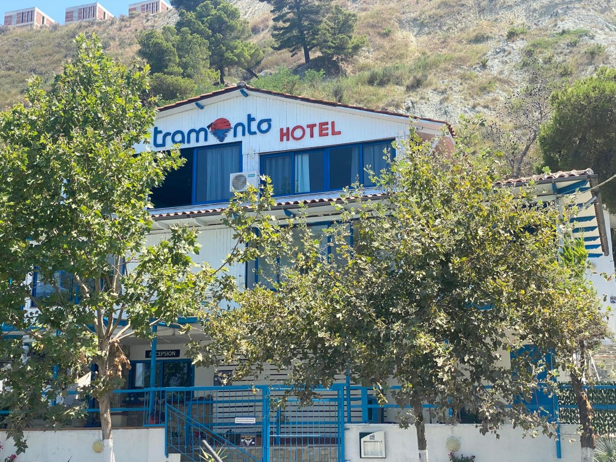 Tramonto Hotel Durrës Exterior foto
